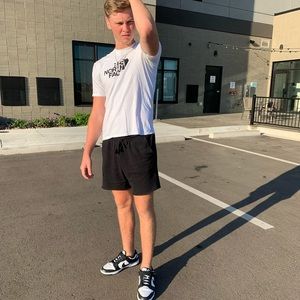 Meet your Posher, Brock